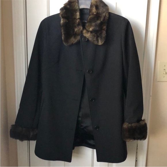 Andrew Marc black XS coat faux fur collar/cuffs - Picture 9 of 9